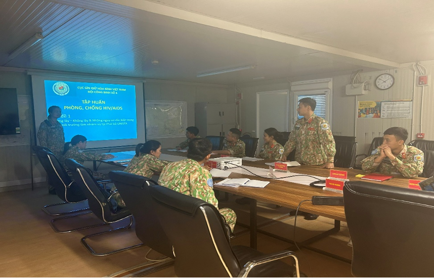 /UploadStore/admin/251215 3 bai/2.1.png